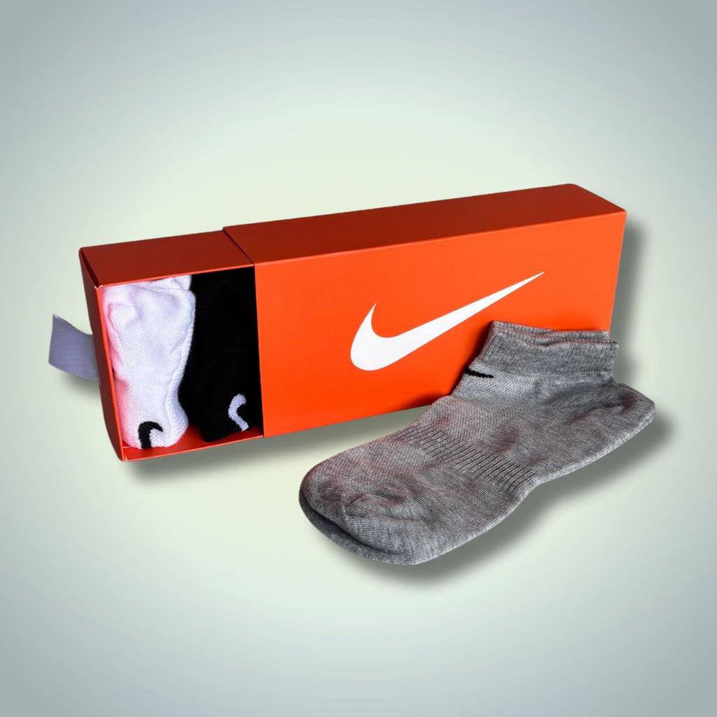 Nike 6 darabos férfi bokazokni szett, 40-45. Fekete, szürke, fehér. Prémium minőség