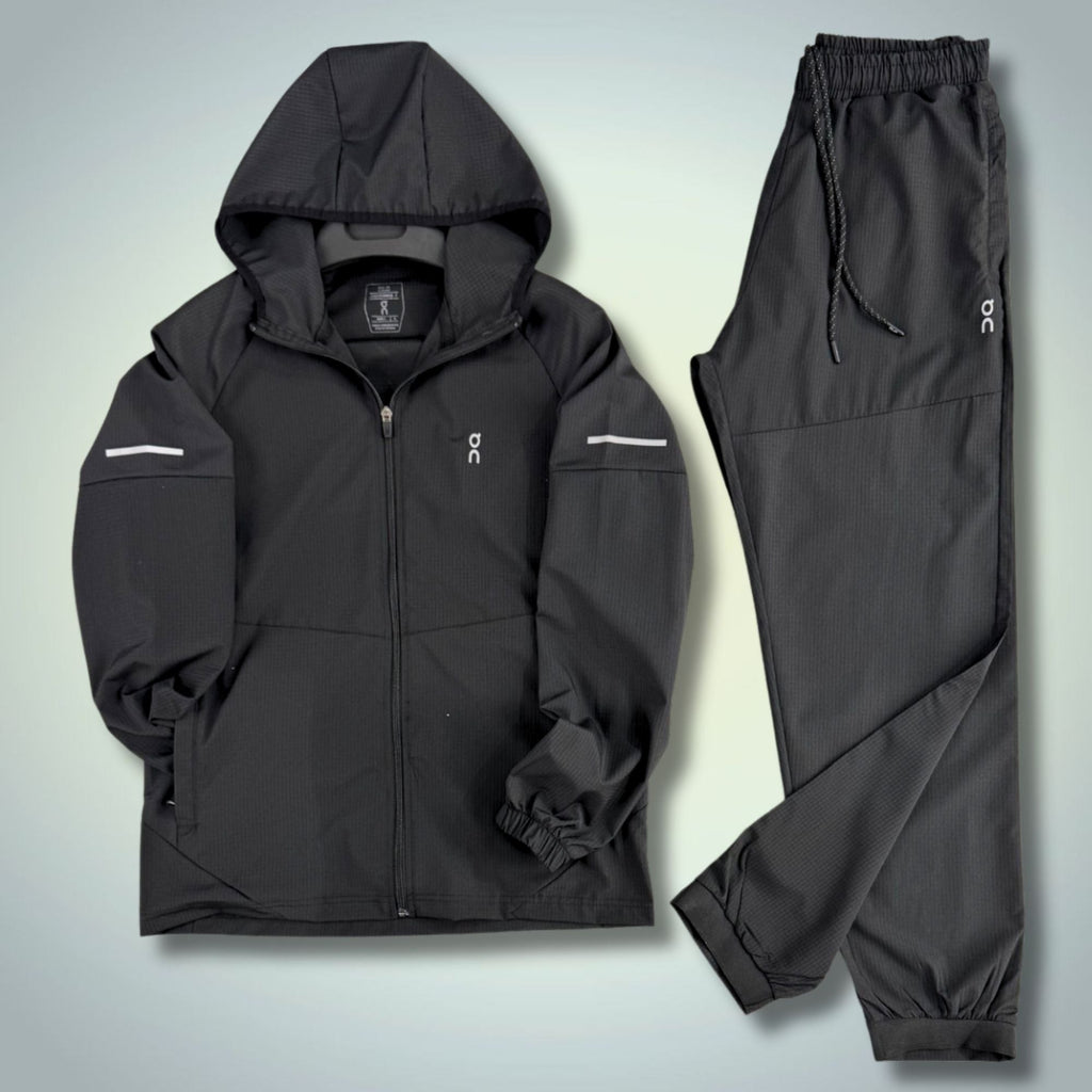 ON Férfi Woven Sportos Öltöny. Fekete