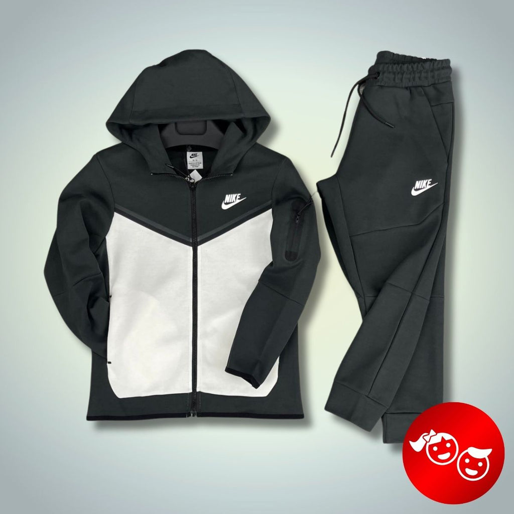Nike Tech Fleece gyerek tréningruha, grafit és fehér színben. Prémium minőség