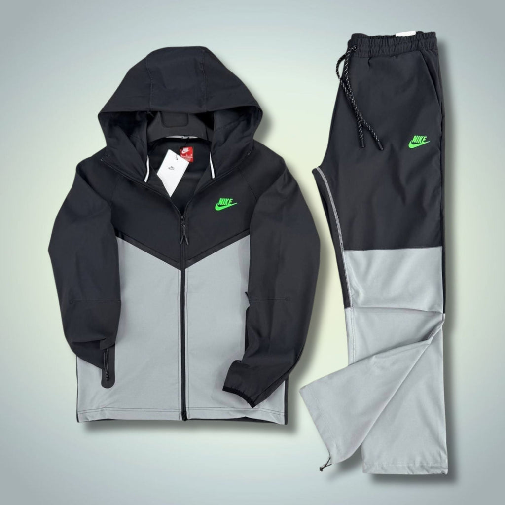 Nike Tech Fleece férfi vízálló melegítő szett, grafit-szürke. Prémium minőség