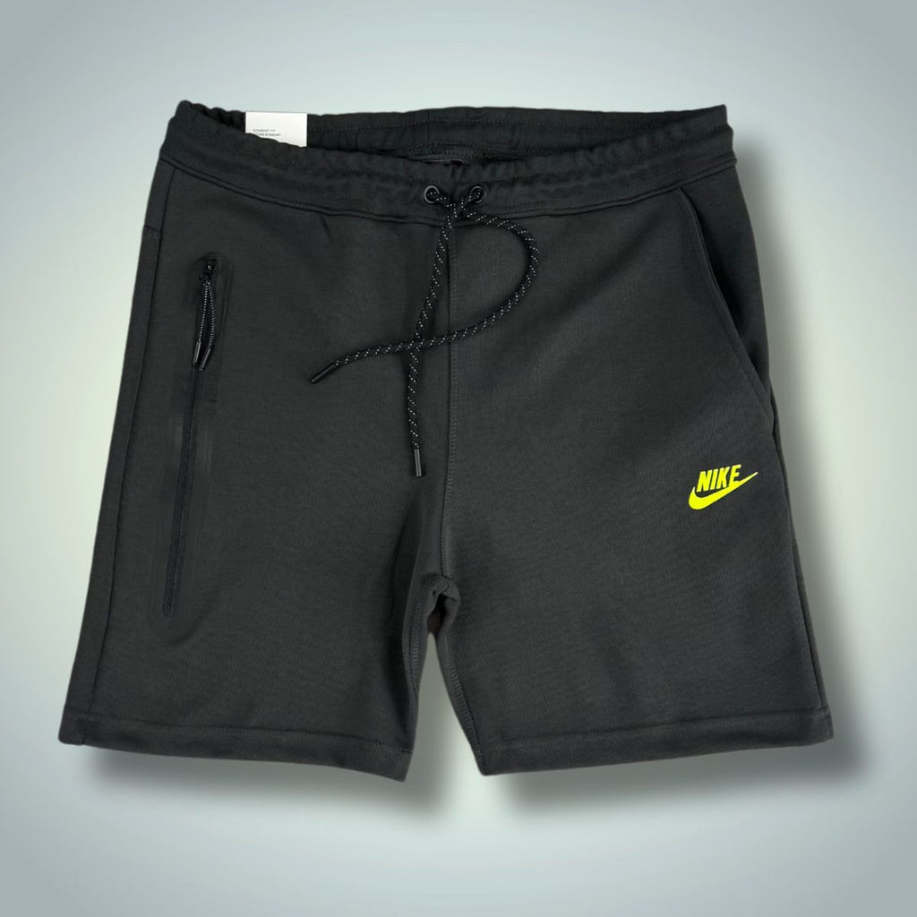 Nike Tech Fleece férfi rövidnadrág, grafit, neonzöld logóval. Modell 2024. Prémium minőség