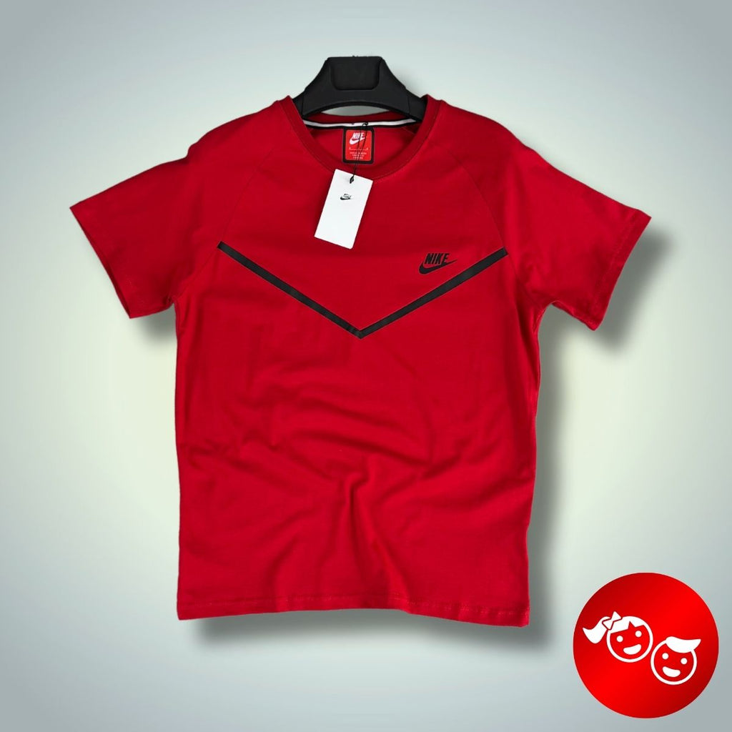 Nike Tech Fleece gyerekpóló, piros. Modell 2024. Prémium minőségű