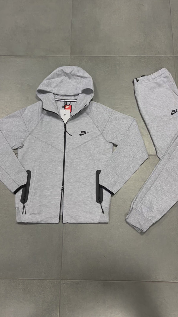 Nike Tech Fleece férfi tréningruha, klasszikus szürke. 2023-as modell. Prémium minőség