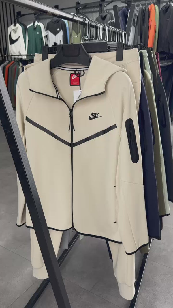 Nike Tech Fleece férfi tréningruha, sötétkék. Modell 2024. Prémium minőség